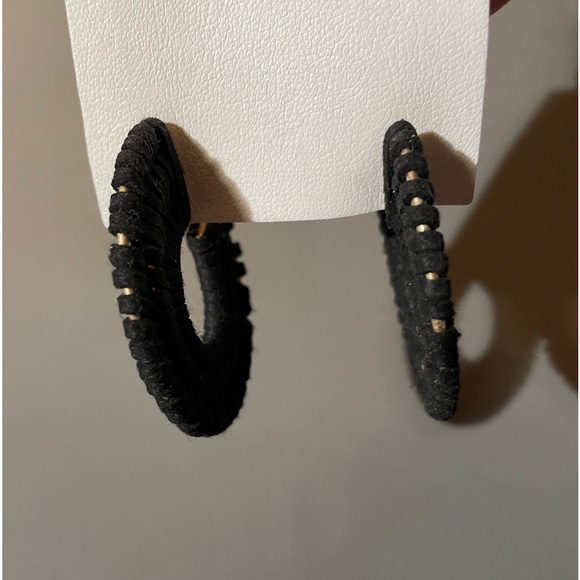 Free People Wrapped Hoops, Black, NWT - Picture 15 of 16